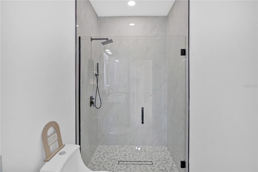 Image 43 of a home in .