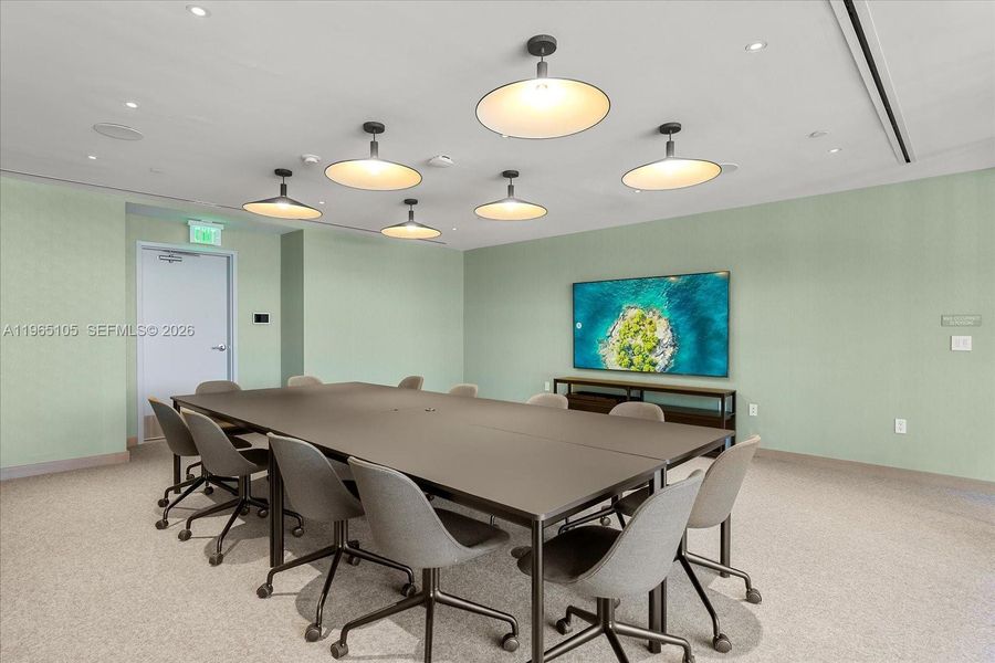 Community amenities in , Miami Beach (Image 59).