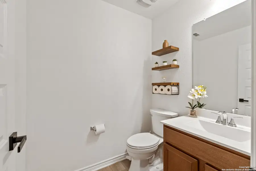 Furnished interior view inside a new home in Champions Landing, San Antonio (Image 30). Furnished interior view inside a new home in Champions Landing, San Antonio (Image 30).