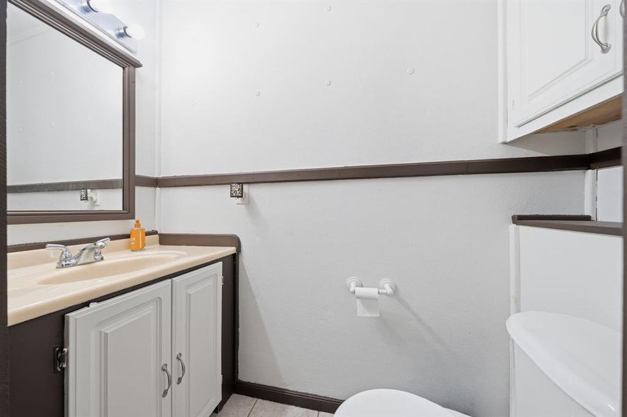Downstairs half bath