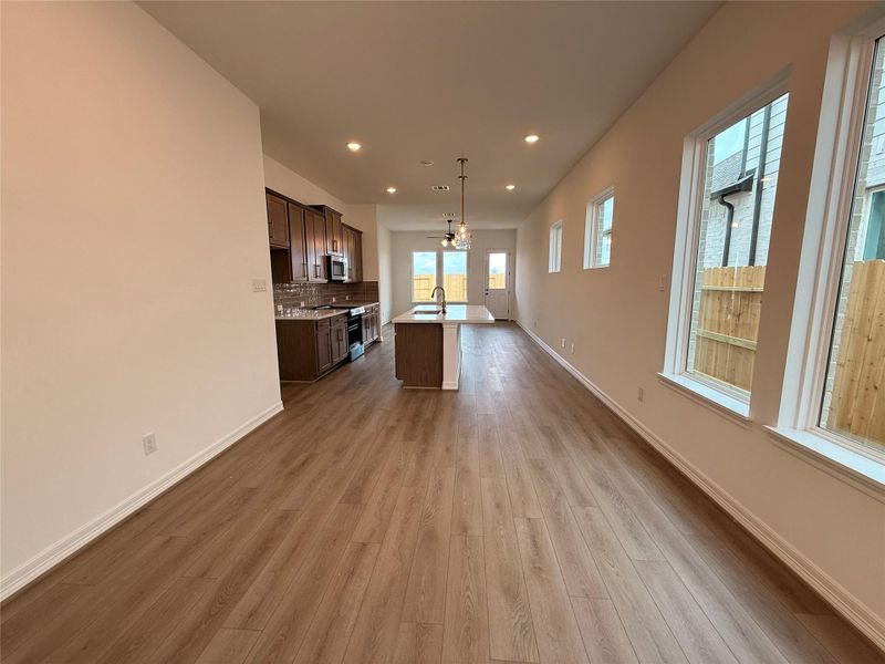 Spacious, unfurnished interior of a new home in Wildrye, Waller (Image 22).