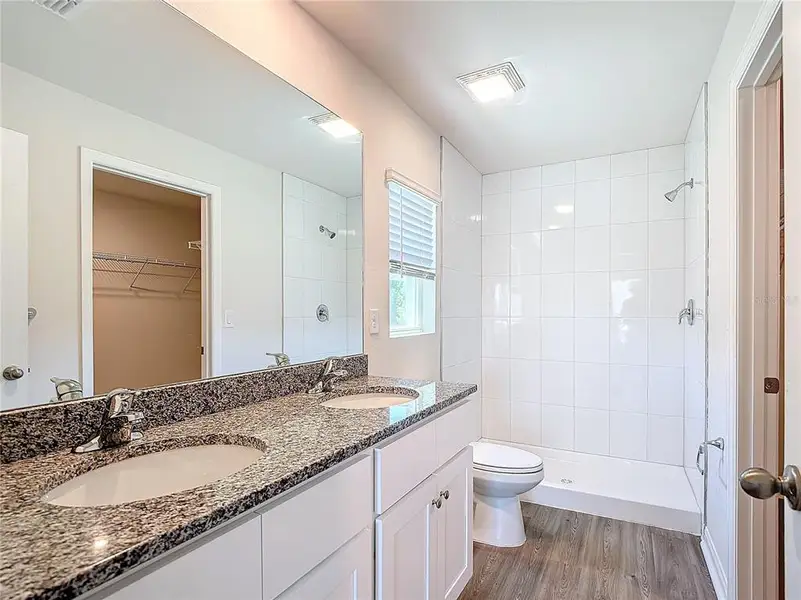 Furnished interior view inside a new home in , Cape Coral (Image 6).