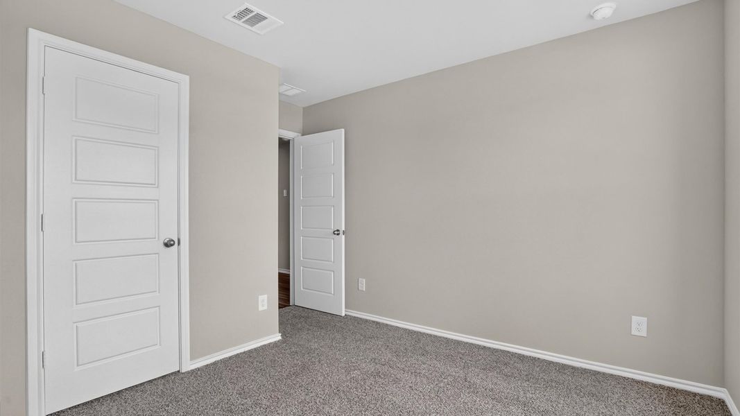Representative unfurnished interior of a home built from the Carson by D.R. Horton in Monarch at the Meadows, Denton (Image 25).
