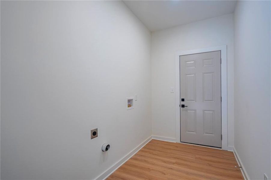 Image 33 of a home in .