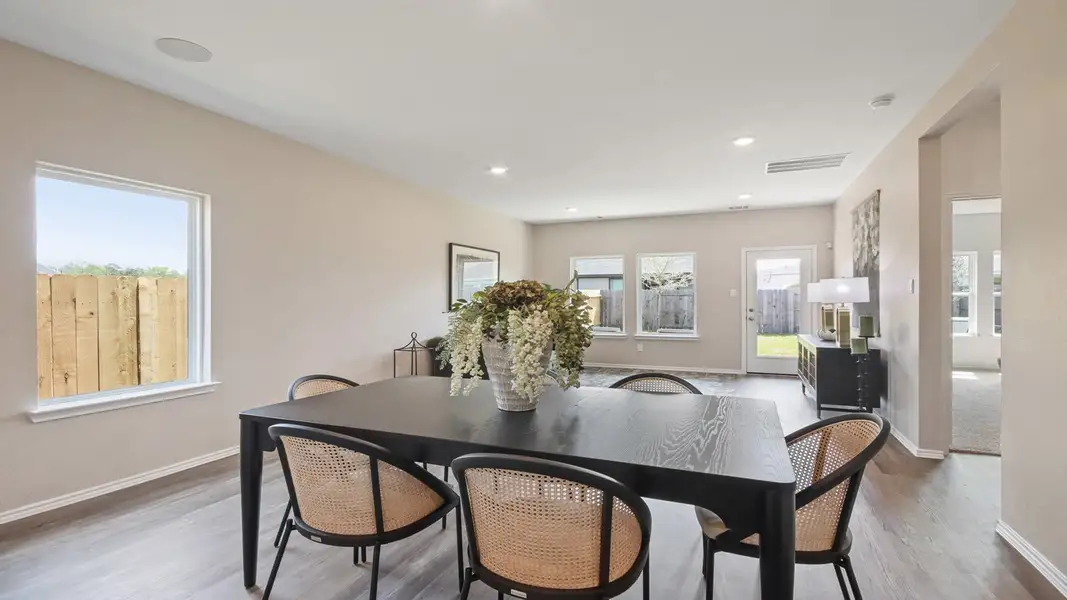 Furnished interior view inside a new home in Venetian Pines, Conroe (Image 10).