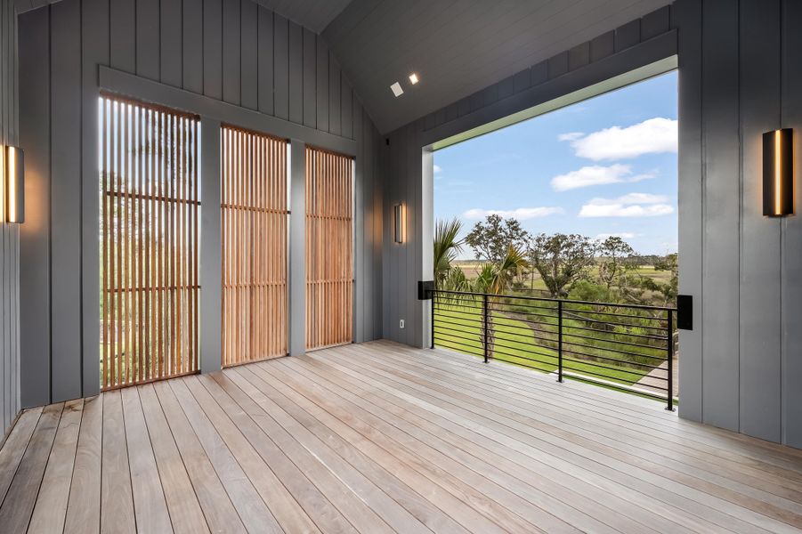 Spacious, unfurnished interior of a new home in , Charleston (Image 26). Spacious, unfurnished interior of a new home in , Charleston (Image 26).