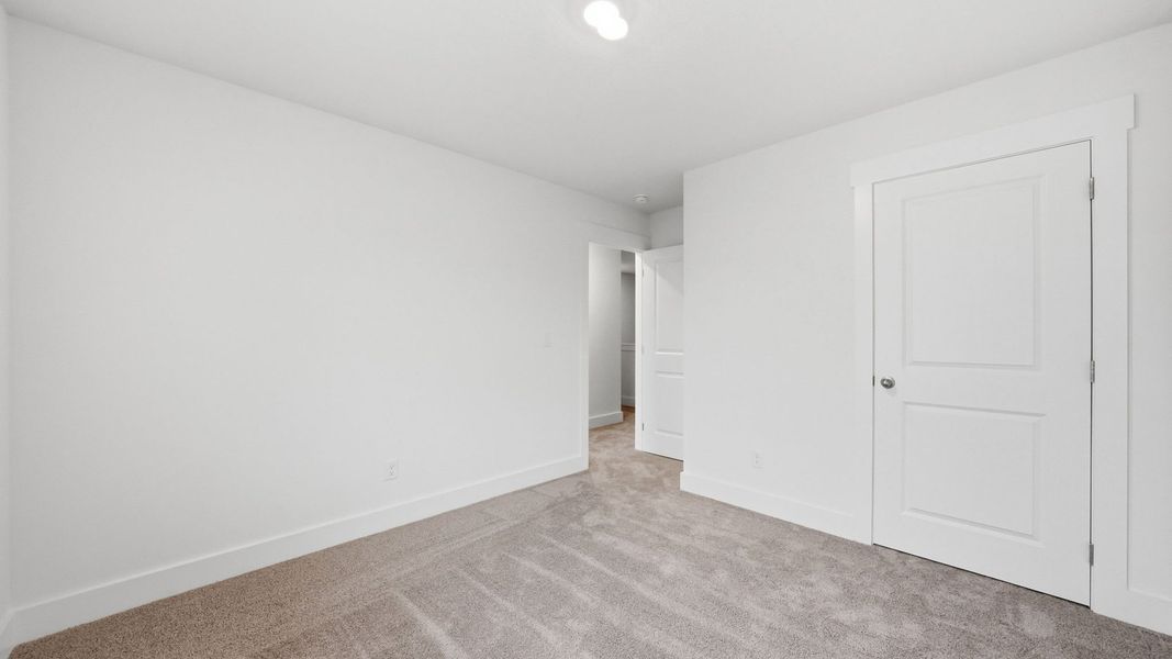 Spacious, unfurnished interior of a new home in Fieldcrest Acres Townhomes, Blountville (Image 18).
