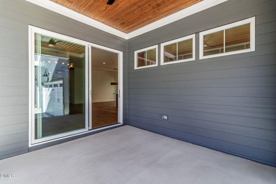 1529_SALEM CHURCH_INTERIOR_24