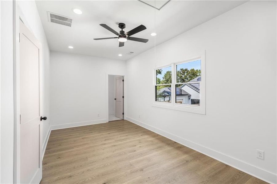 Spacious, unfurnished interior of a new home in , Atlanta (Image 21). Spacious, unfurnished interior of a new home in , Atlanta (Image 21).
