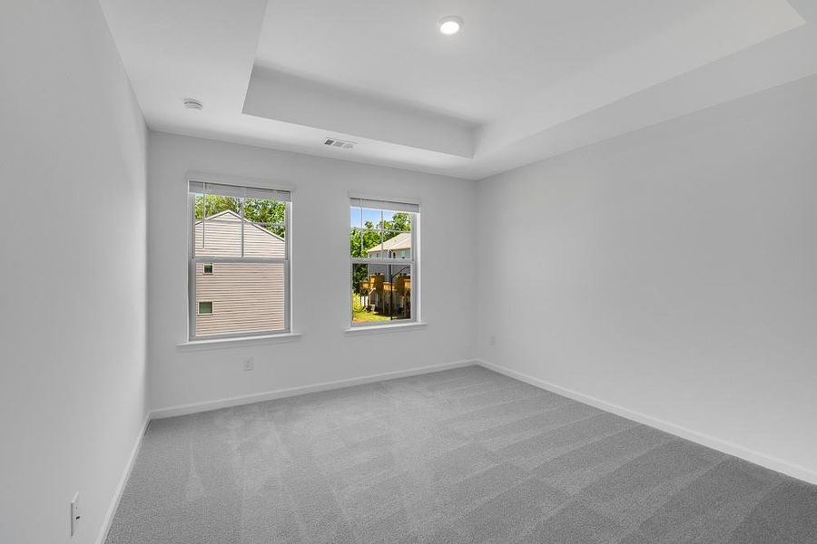 Spacious, unfurnished interior of a new home in Hampton Trace, Marietta (Image 23).