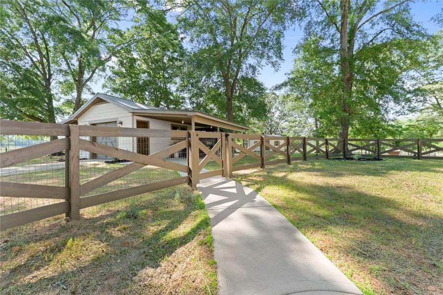 Image 77 of a home in .