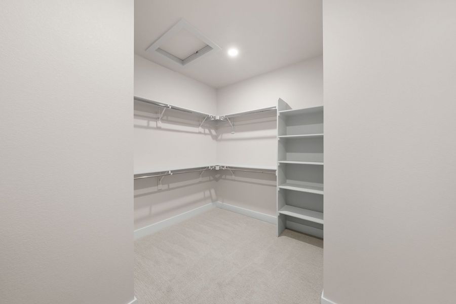 Spacious, unfurnished interior of a new home in Trumark Homes at Sterling Ranch, Littleton (Image 23).