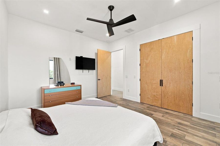 Furnished interior view inside a new home in , Port Richey (Image 61).