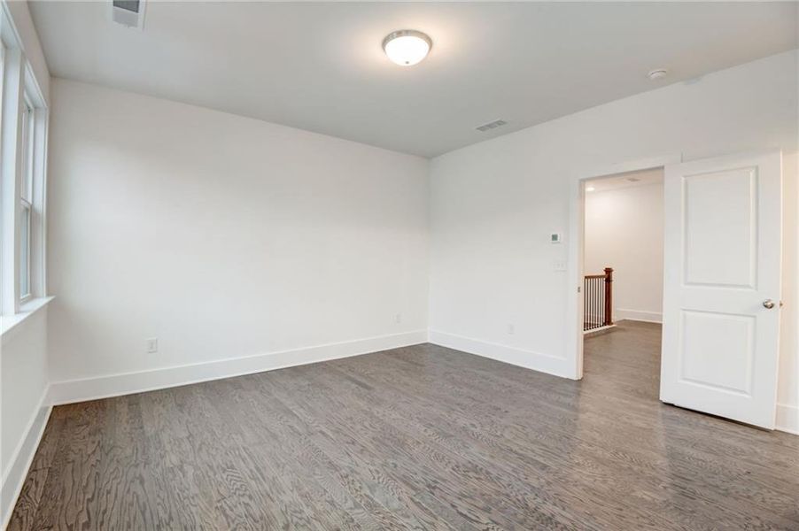 Spacious, unfurnished interior of a new home in Park Vue, Atlanta (Image 24). Spacious, unfurnished interior of a new home in Park Vue, Atlanta (Image 24).