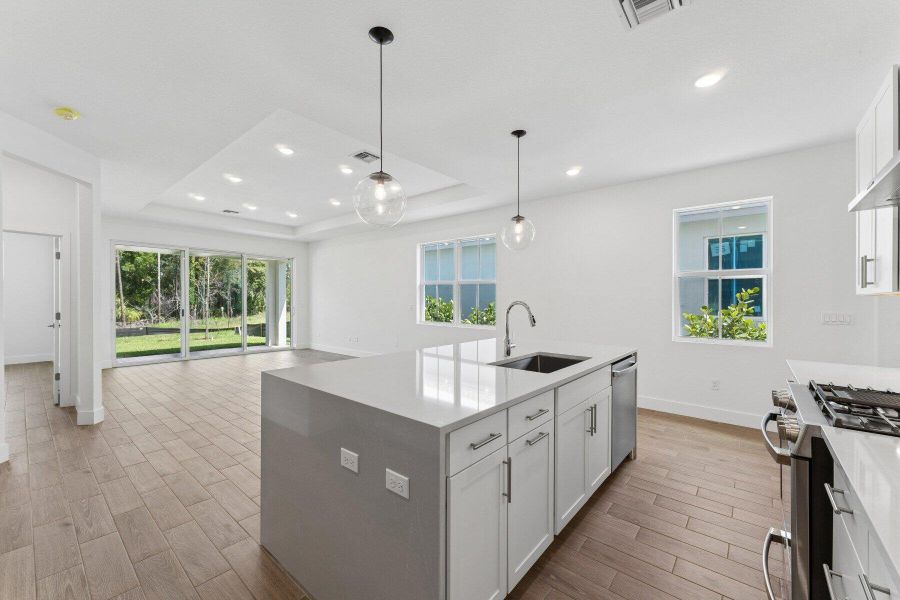 Kitchen, Dining Area & Great Room Kitchen, Dining Area & Great Room