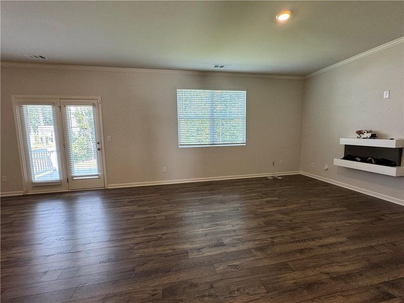 Spacious, unfurnished interior of a new home in , Braselton (Image 11).