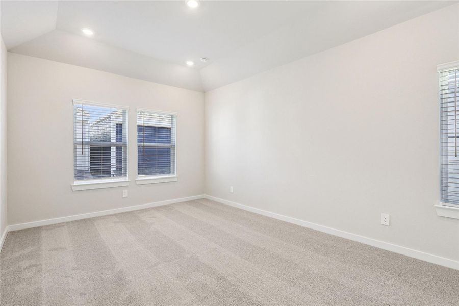 Spacious, unfurnished interior of a new home in Pinewood Trails - City Series, Atascocita (Image 30).