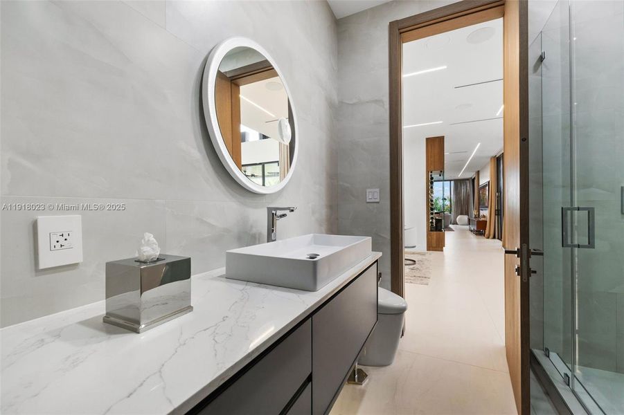 Furnished interior view inside a new home in , Miami (Image 42).