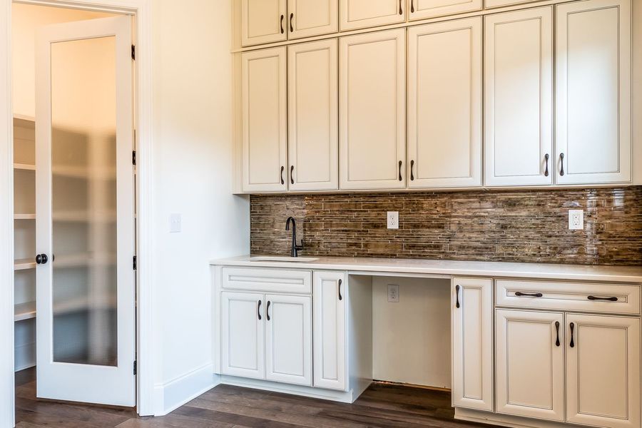 Representative furnished interior of a home built from the Harvard by Greybrook Homes in Deer Brook, Mooresville (Image 16).