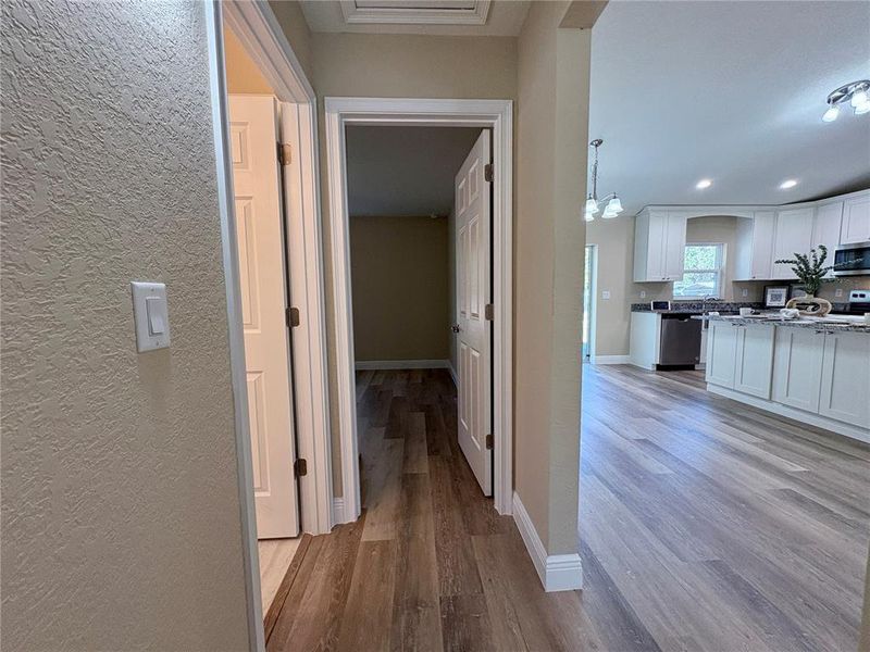 Spacious, unfurnished interior of a new home in , Summerfield (Image 18).