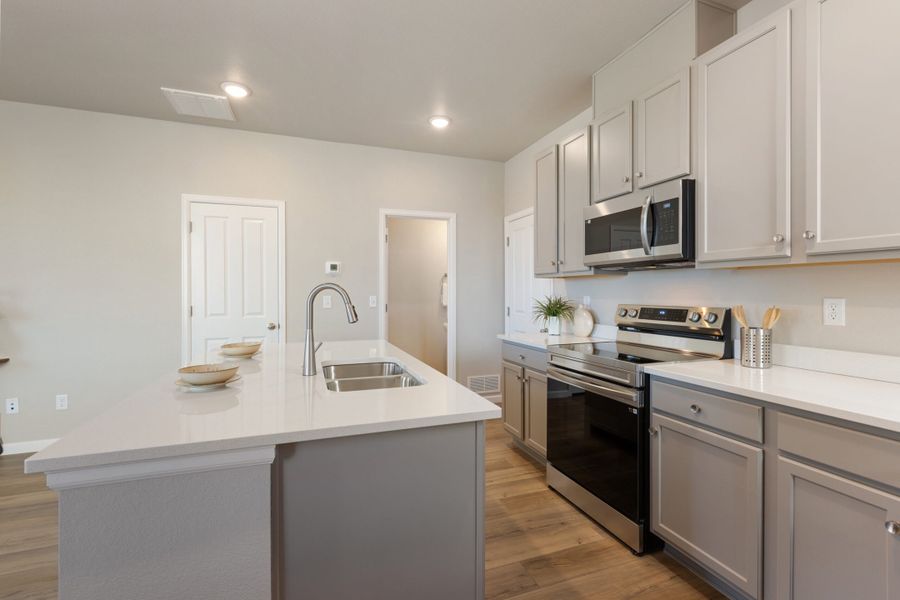 Furnished interior view inside a new home in Spring Valley, Longmont (Image 14).