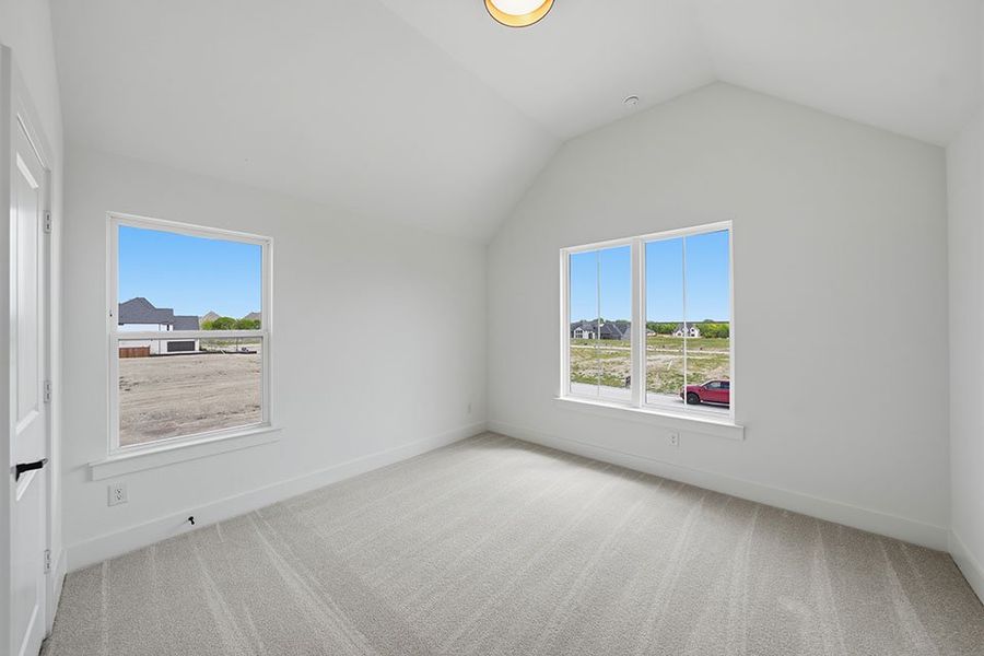 Spacious, unfurnished interior of a new home in Custer Ridge Estates, Allen (Image 35).