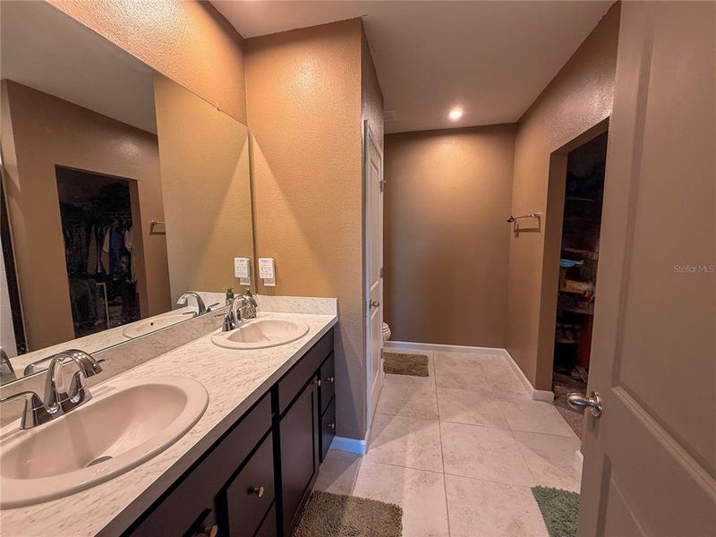 Furnished interior view inside a new home in , Haines City (Image 14).