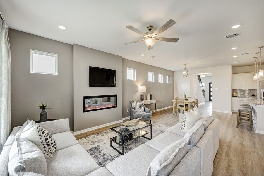Representative furnished interior of a home built from the The Robin II by Smith Douglas Homes in Anderson Lake, Houston (Image 8). Representative furnished interior of a home built from the The Robin II by Smith Douglas Homes in Anderson Lake, Houston (Image 8).