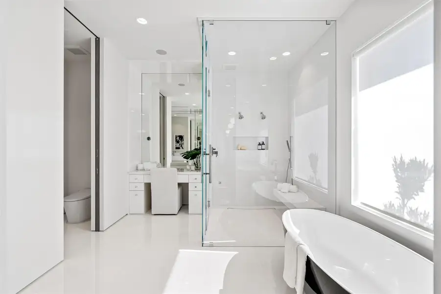 PRIMARY_BATHROOM_STRAIGHT