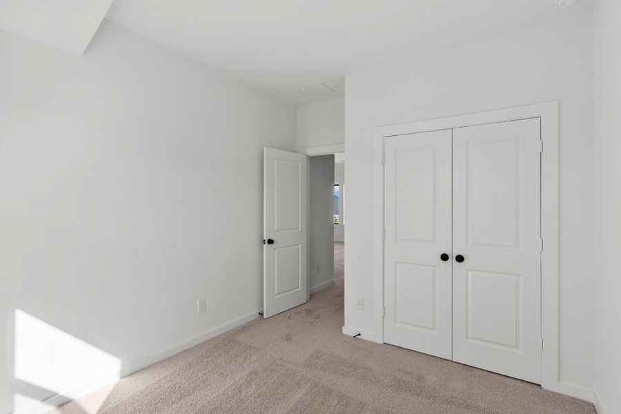 Spacious, unfurnished interior of a new home in Bridgeland 45', 50', 70', Cypress (Image 34).