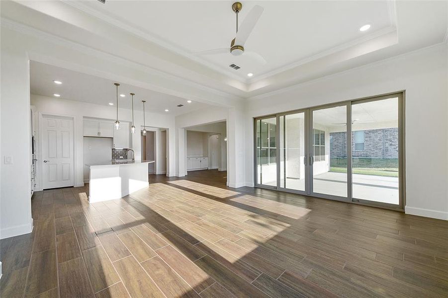 Lots of space in this large living room with double sliding doors leading onto the patio.