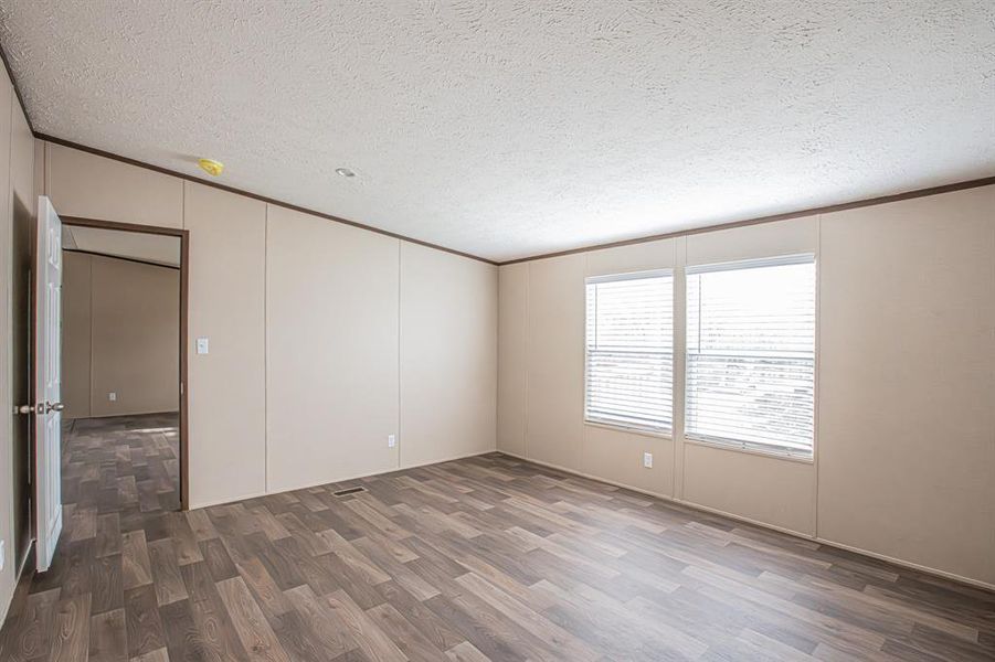 Spacious, unfurnished interior of a new home in , Azle (Image 23).