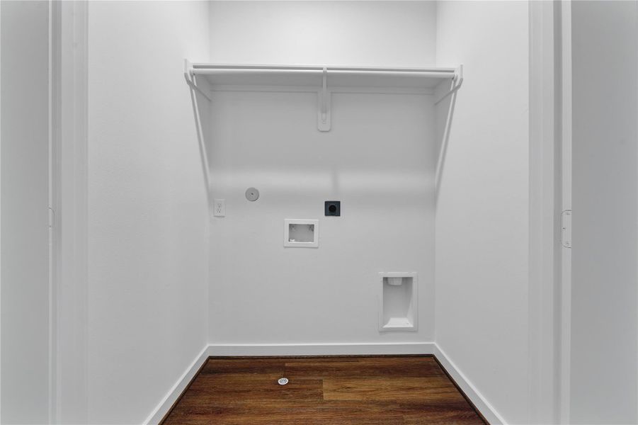 Spacious, unfurnished interior of a new home in , Houston (Image 15).