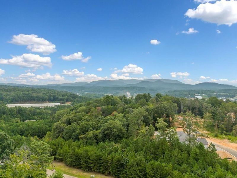 Natural landscape and outdoor views near in Ellijay (Image 39). Natural landscape and outdoor views near in Ellijay (Image 39).