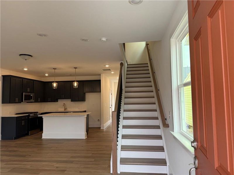 Spacious, unfurnished interior of a new home in Park Vue, Atlanta (Image 31).