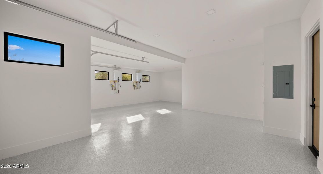 149-web-or-mls-Garage Interior2