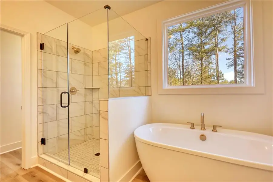 Furnished interior view inside a new home in , Mansfield (Image 8).