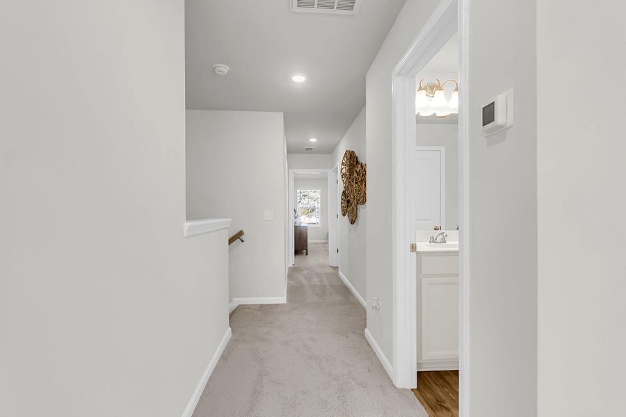 Spacious, unfurnished interior of a new home in Wildcat Chase, Summerville (Image 24).