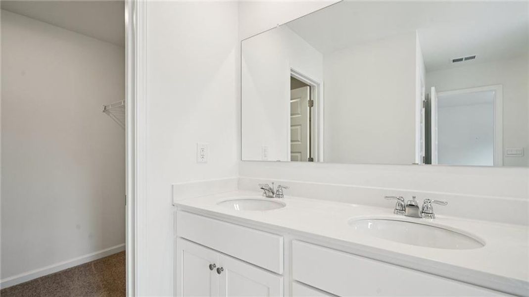 Close-up of interior finishes inside a home in Sherwood Manor, College Park (Image 11).