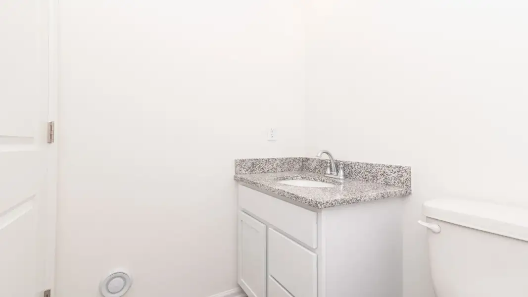 Representative interior finishes for a home built from the The Eaton by Norfolk Homes in Offsite Builds Southern Michigan, Ann Arbor (Image 16).