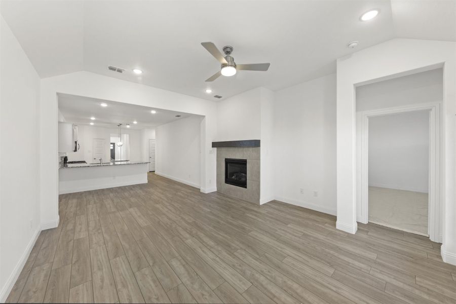 Spacious, unfurnished interior of a new home in Town Park, Princeton (Image 13). Spacious, unfurnished interior of a new home in Town Park, Princeton (Image 13).