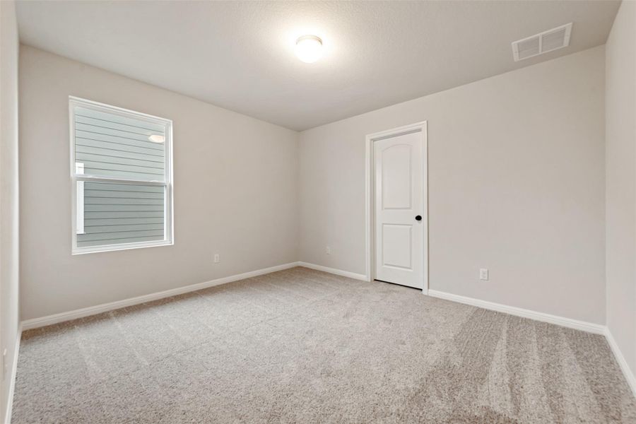 Spacious, unfurnished interior of a new home in Rolling Glen, Hutto (Image 24). Spacious, unfurnished interior of a new home in Rolling Glen, Hutto (Image 24).