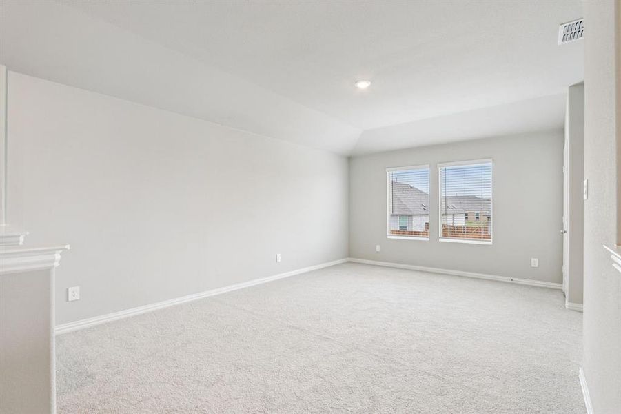 Spacious, unfurnished interior of a new home in River Ridge, Crandall (Image 23).