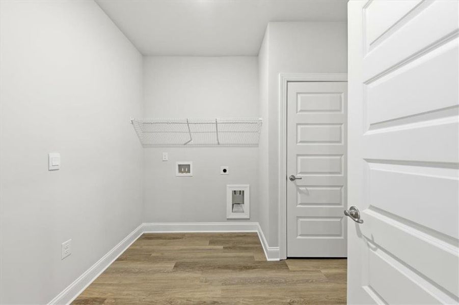 Spacious, unfurnished interior of a new home in Tuscany Hills, Douglasville (Image 36). Spacious, unfurnished interior of a new home in Tuscany Hills, Douglasville (Image 36).