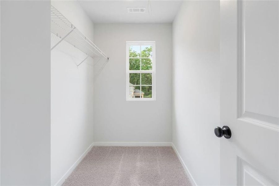 Spacious, unfurnished interior of a new home in Windsong Estates, McDonough (Image 15).
