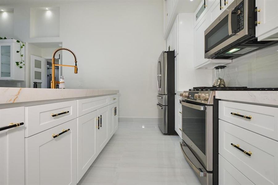 Furnished interior view inside a new home in , Punta Gorda (Image 10).