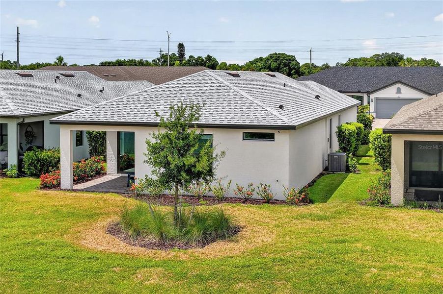 Exterior details and patio area of a home in , Sarasota (Image 27).