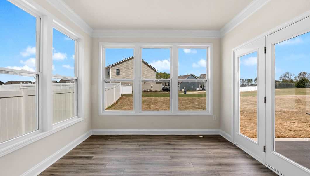 Spacious, unfurnished interior of a new home in Williams Ridge, Woodruff (Image 18).