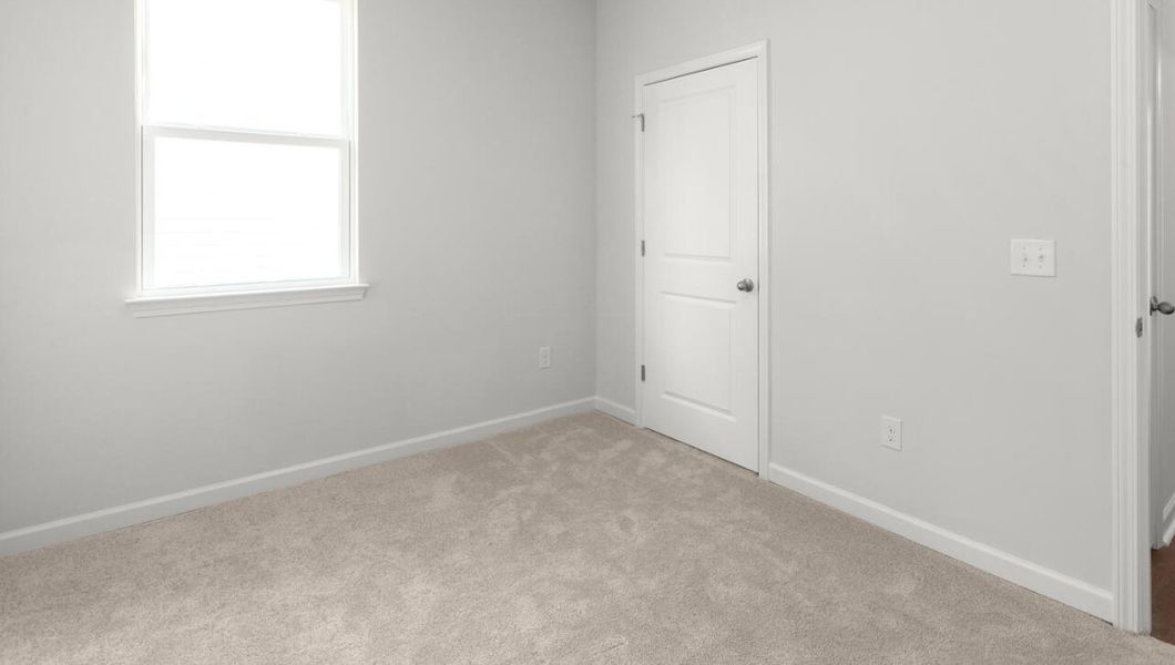 Spacious, unfurnished interior of a new home in Mariners Reach, Bolivia (Image 20).