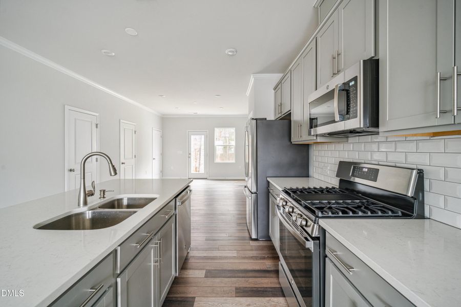 SUN_TraceOldeTowne_Pic_Meredith_09 SUN_TraceOldeTowne_Pic_Meredith_09